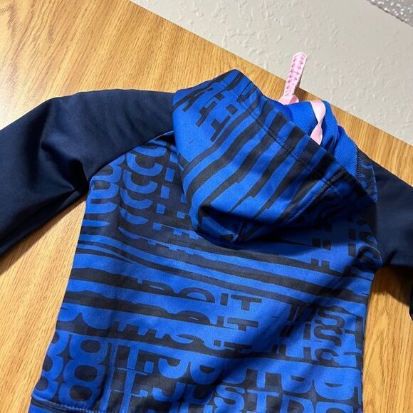 Nike Sweatshirt 18months❌ - Picture 4 of 5